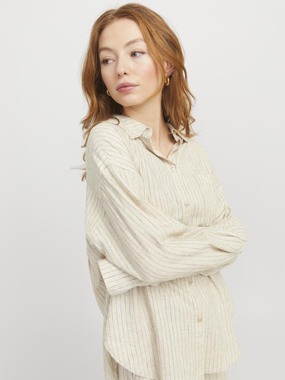 model_shot-creative